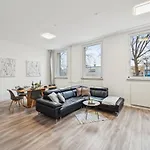 Yello Homes - Loft - Airport & Messe 6 Betten & Wifi