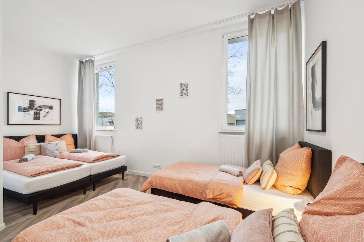 Yello Homes - Loft - Airport & Messe 6 Betten & Wifi Apartment Nürnberg