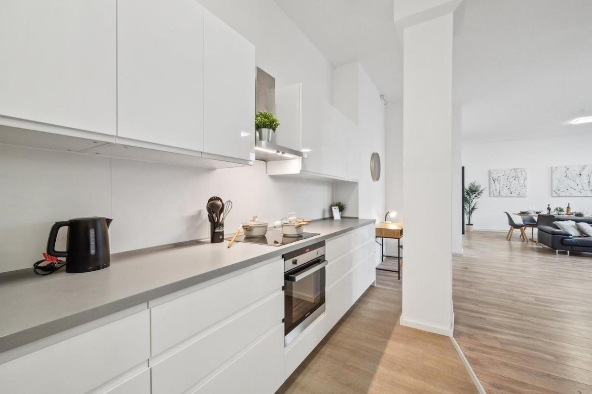 Apartment Yello Homes - Loft - Airport & Messe 6 Betten & Wifi